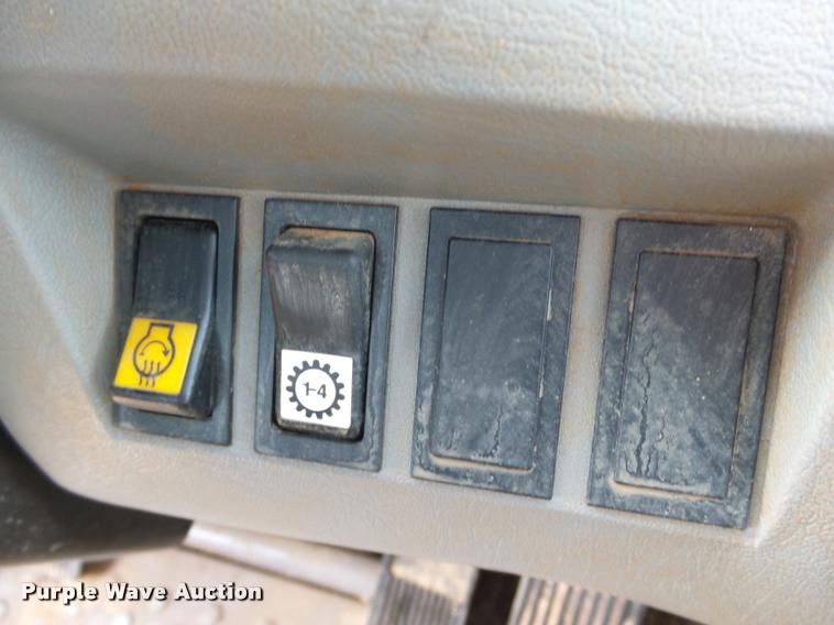 image for item DB0225 2006 Volvo L220E wheel loader