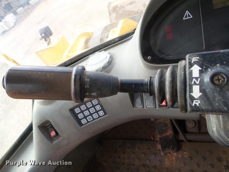 image for item DB0225 2006 Volvo L220E wheel loader