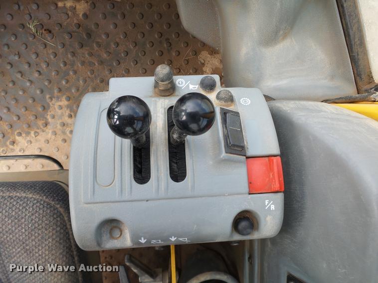 image for item DB0225 2006 Volvo L220E wheel loader