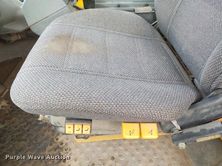 image for item DB0225 2006 Volvo L220E wheel loader