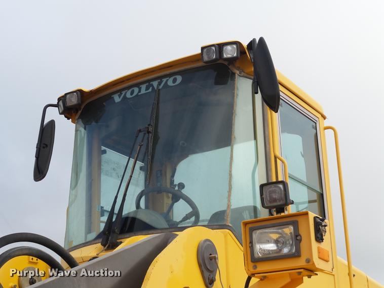 image for item DB0225 2006 Volvo L220E wheel loader