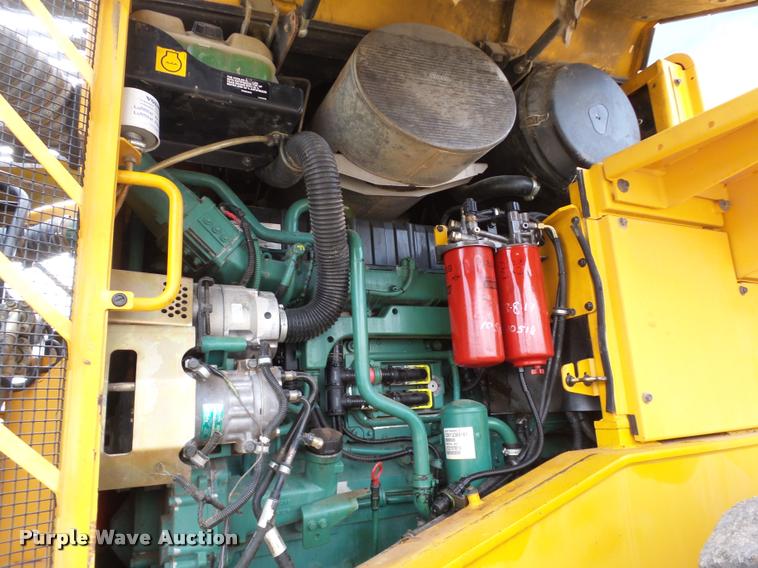 image for item DB0225 2006 Volvo L220E wheel loader