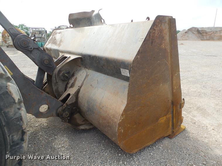 image for item DB0225 2006 Volvo L220E wheel loader