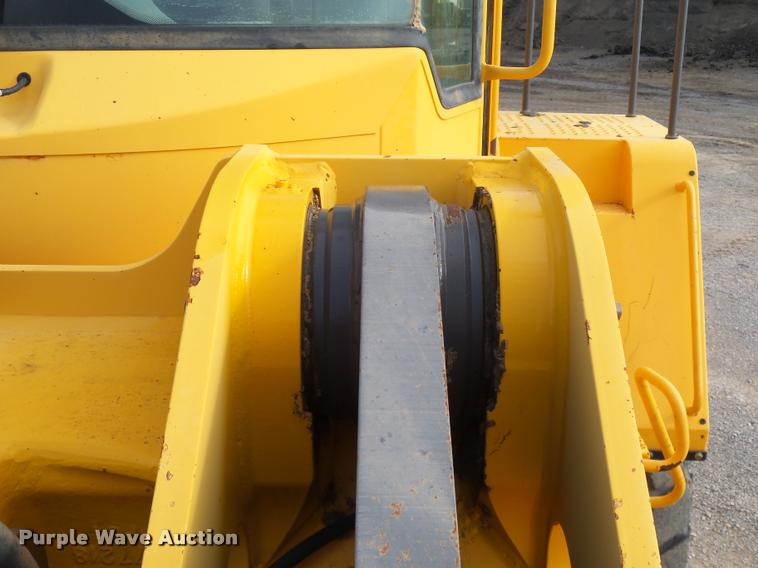 image for item DB0225 2006 Volvo L220E wheel loader
