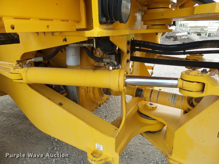 image for item DB0225 2006 Volvo L220E wheel loader