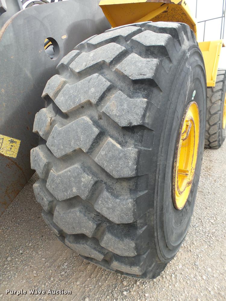 image for item DB0225 2006 Volvo L220E wheel loader