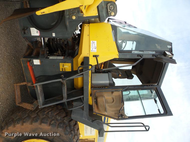 image for item DB0226 2004 Komatsu WA380-5L wheel loader
