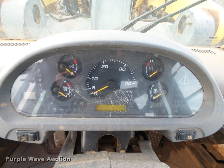 image for item DB0226 2004 Komatsu WA380-5L wheel loader