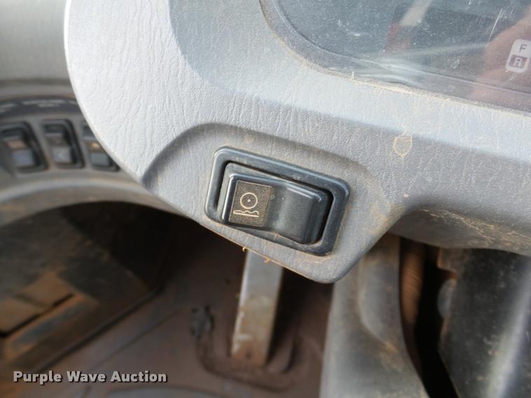 image for item DB0226 2004 Komatsu WA380-5L wheel loader