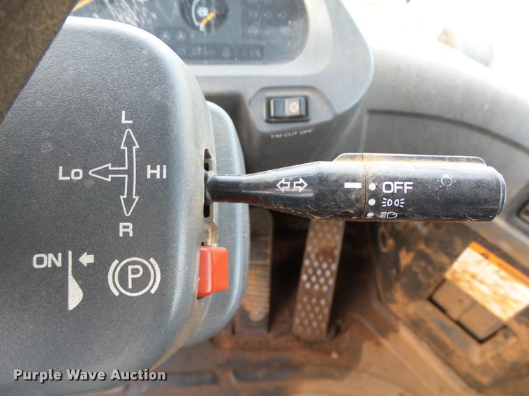 image for item DB0226 2004 Komatsu WA380-5L wheel loader