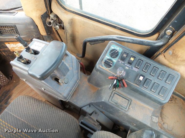 image for item DB0226 2004 Komatsu WA380-5L wheel loader