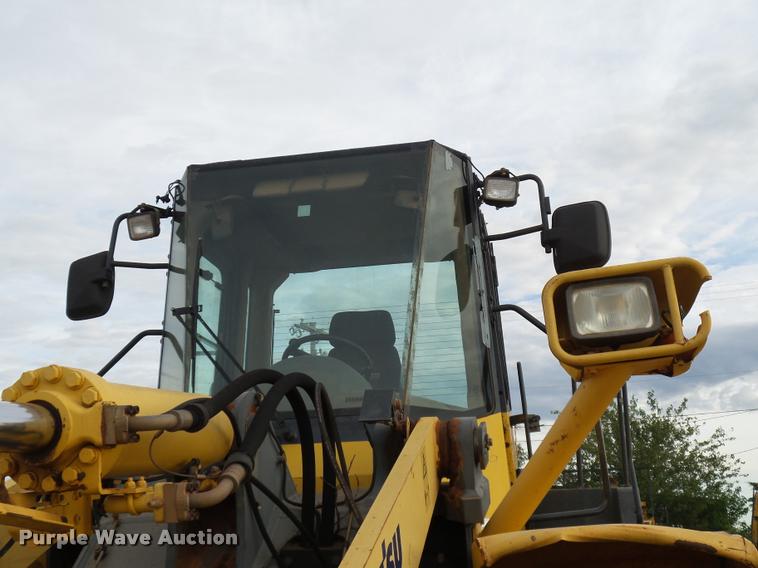 image for item DB0226 2004 Komatsu WA380-5L wheel loader