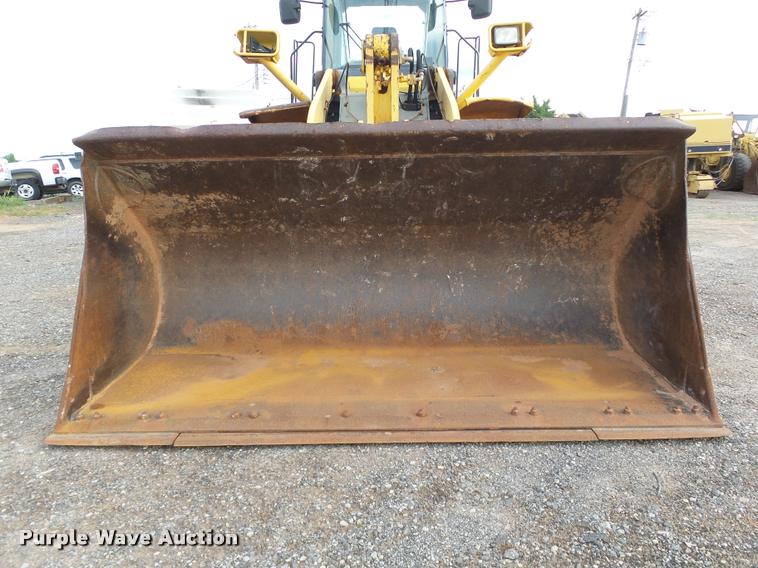 image for item DB0226 2004 Komatsu WA380-5L wheel loader