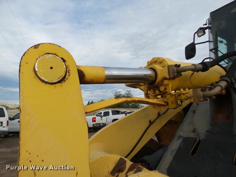 image for item DB0226 2004 Komatsu WA380-5L wheel loader