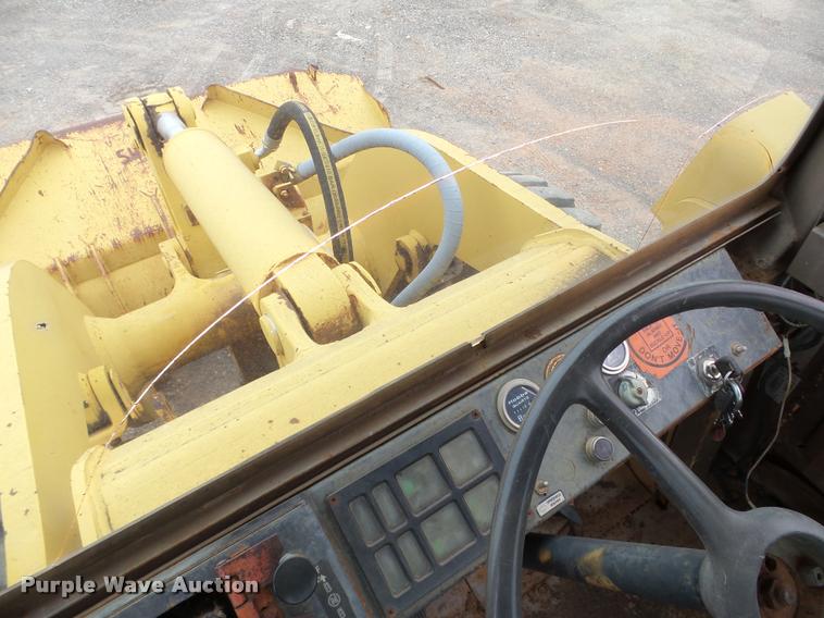 image for item DB0228 1986 Dresser 540 Payloader wheel loader