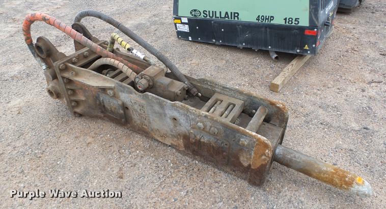 image for item DB0231 NPK E-210A hydraulic breaker