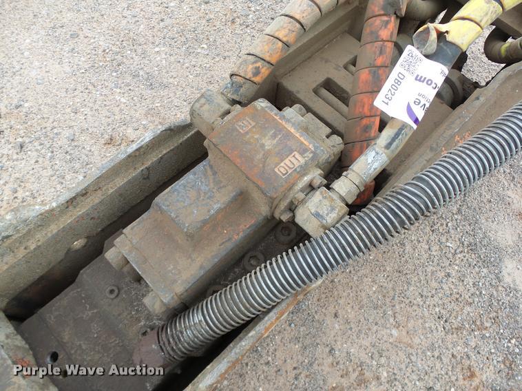 image for item DB0231 NPK E-210A hydraulic breaker