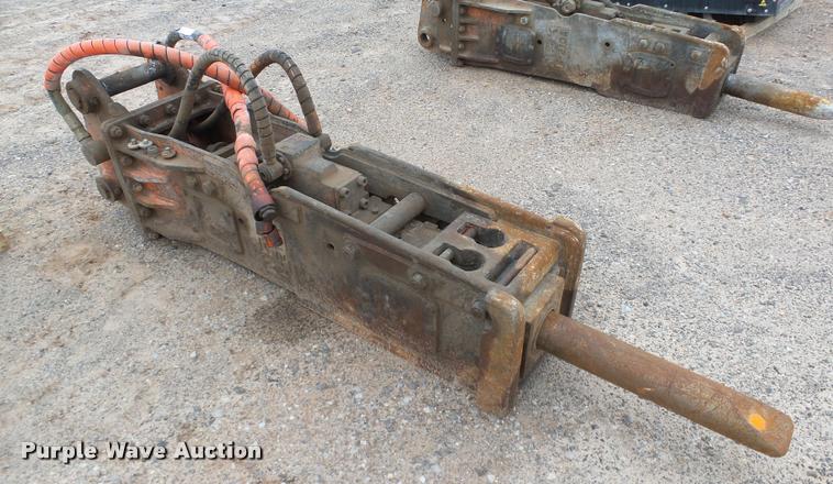 image for item DB0232 NPK E-210A hydraulic breaker