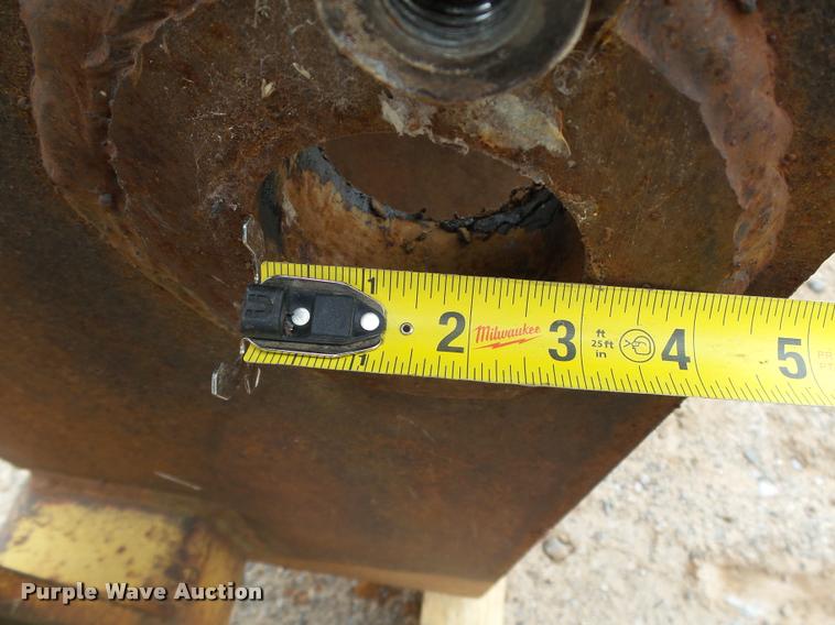 image for item DB0238 Pemberton IH540 wheel loader pallet forks