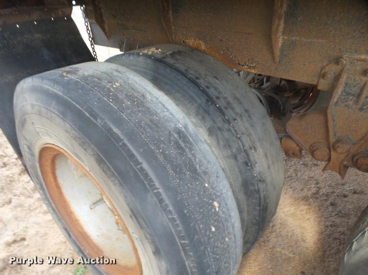 image for item DB0911 1974 end dump pup trailer