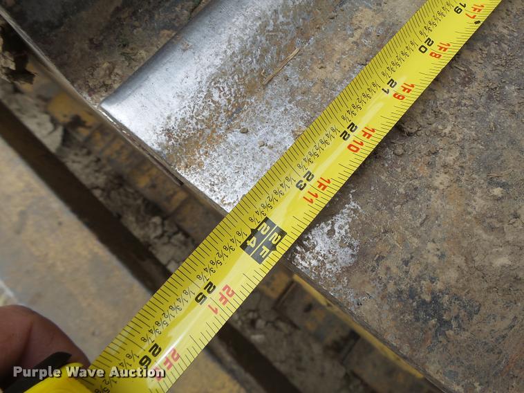 image for item DB1314 1981 Caterpillar D7G dozer