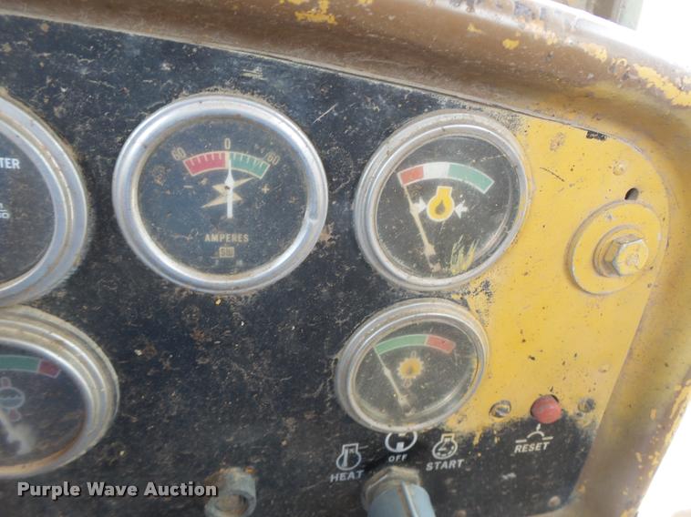 image for item DB1314 1981 Caterpillar D7G dozer