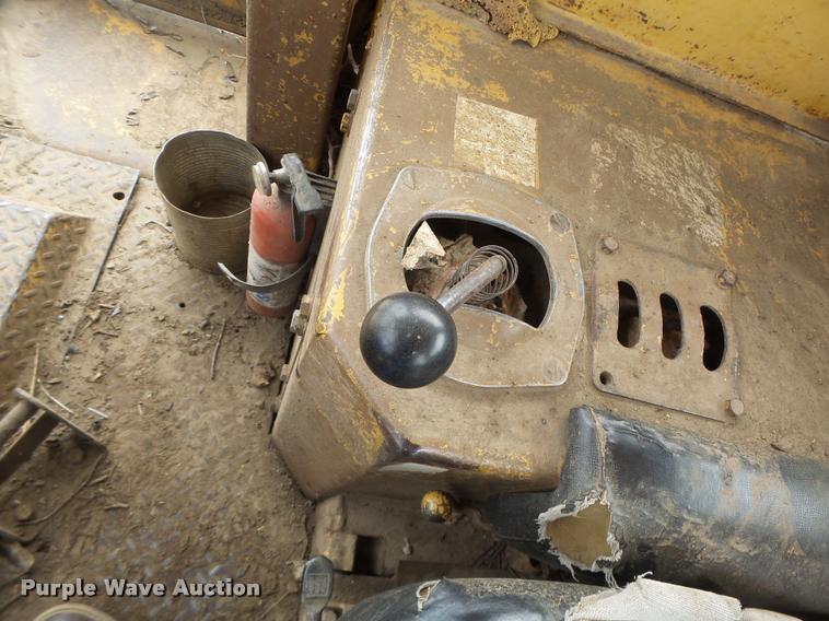 image for item DB1314 1981 Caterpillar D7G dozer