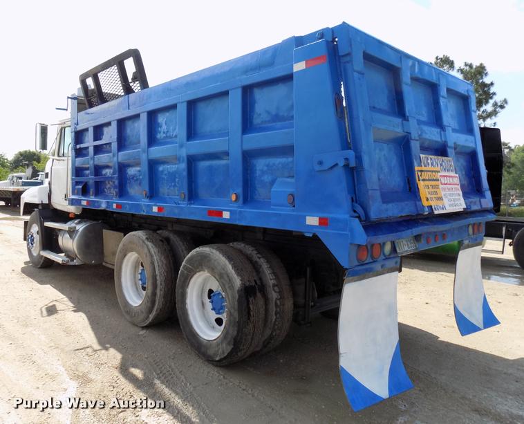image for item DB2277 2002 Mack CH613 dump truck