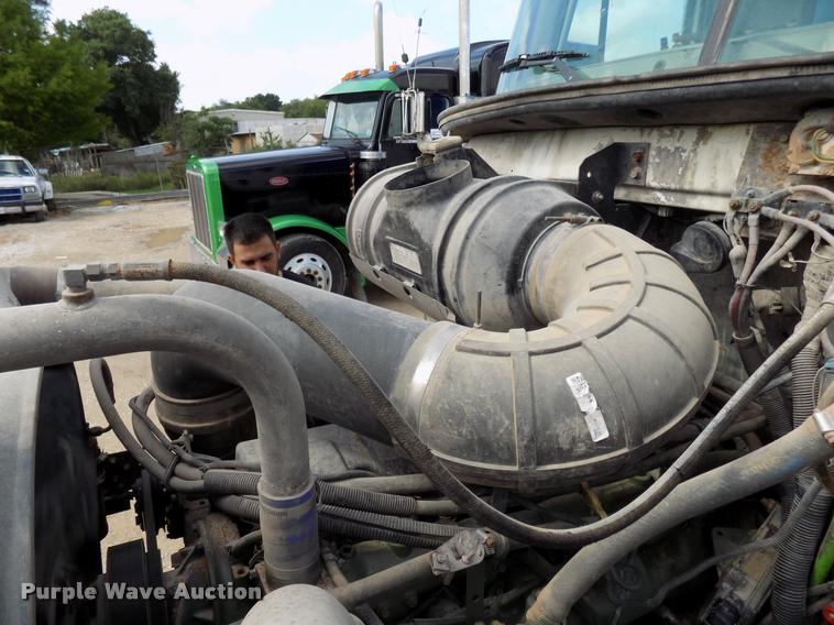 image for item DB2277 2002 Mack CH613 dump truck