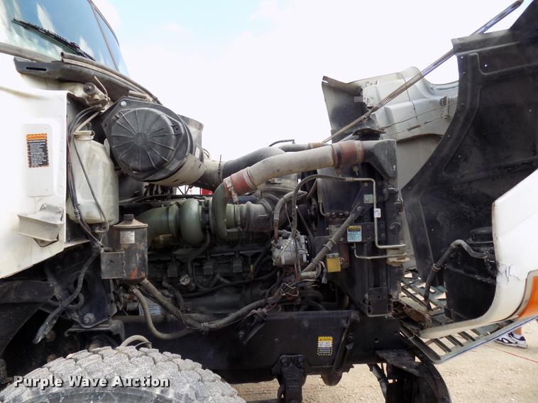 image for item DB2277 2002 Mack CH613 dump truck