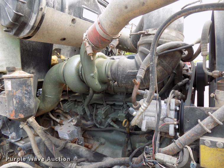 image for item DB2277 2002 Mack CH613 dump truck