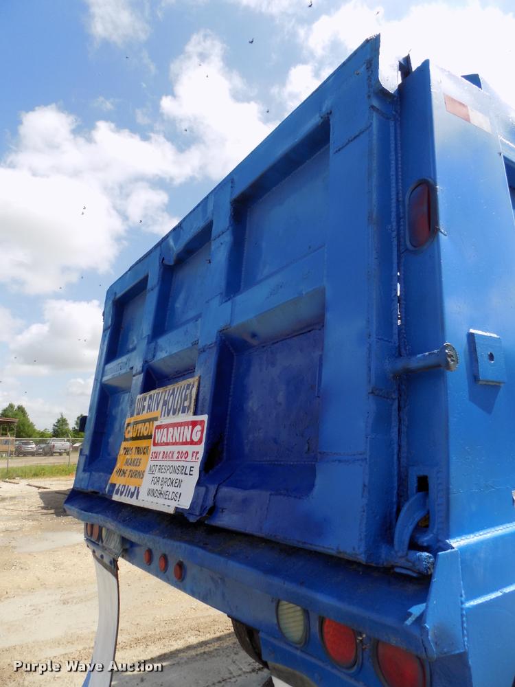 image for item DB2277 2002 Mack CH613 dump truck