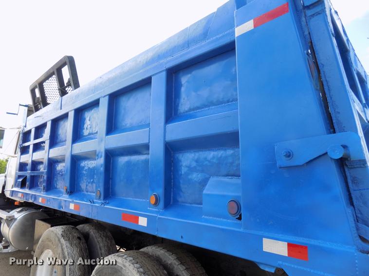 image for item DB2277 2002 Mack CH613 dump truck