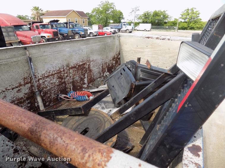 image for item DB2277 2002 Mack CH613 dump truck