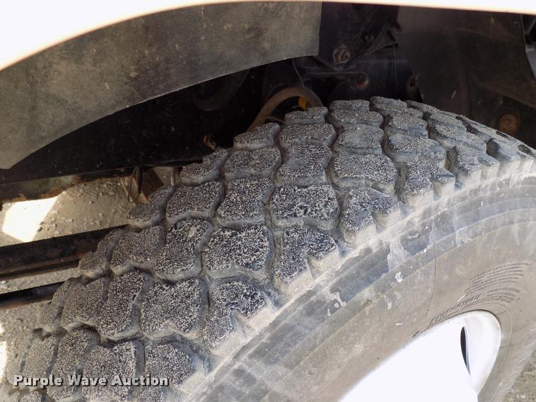 image for item DB2277 2002 Mack CH613 dump truck