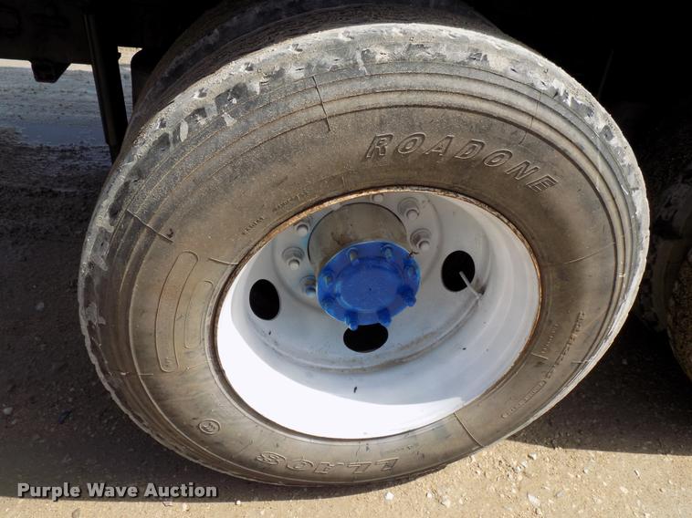 image for item DB2277 2002 Mack CH613 dump truck