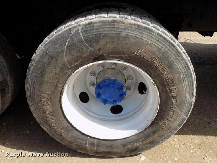 image for item DB2277 2002 Mack CH613 dump truck