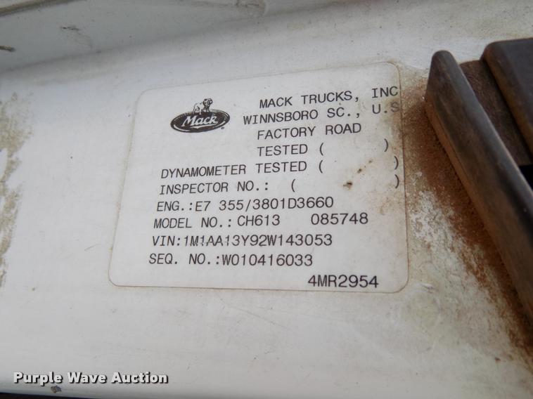 image for item DB2277 2002 Mack CH613 dump truck