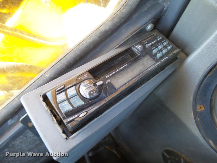 image for item DB4688 2002 Badger 1085D rubber tire excavator