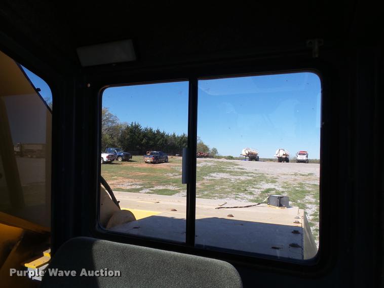 image for item DB4688 2002 Badger 1085D rubber tire excavator