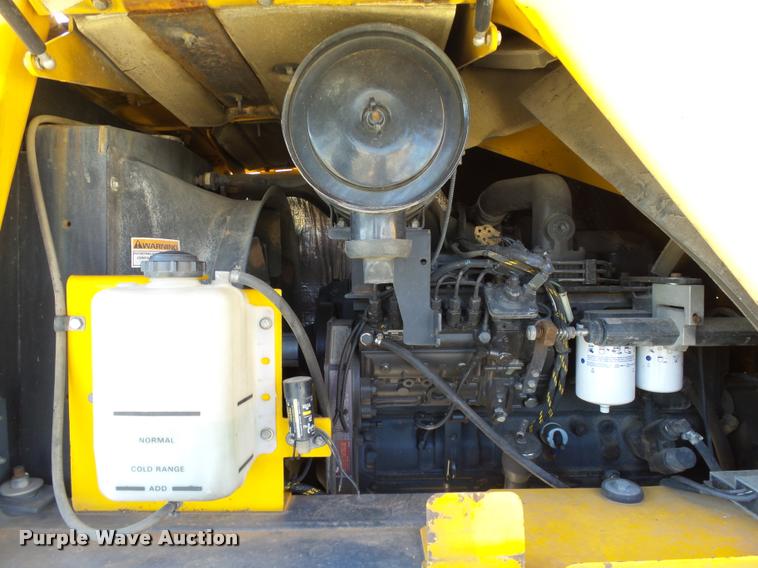 image for item DB4688 2002 Badger 1085D rubber tire excavator