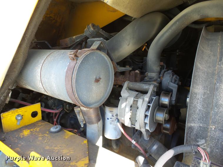 image for item DB4688 2002 Badger 1085D rubber tire excavator