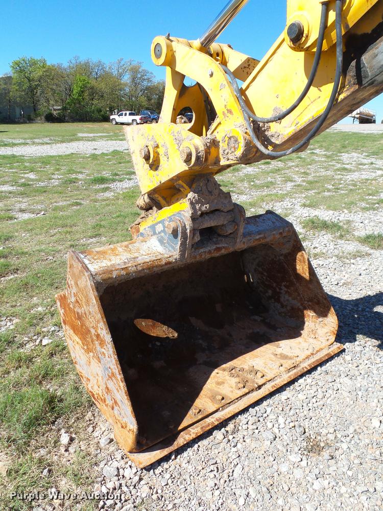 image for item DB4688 2002 Badger 1085D rubber tire excavator