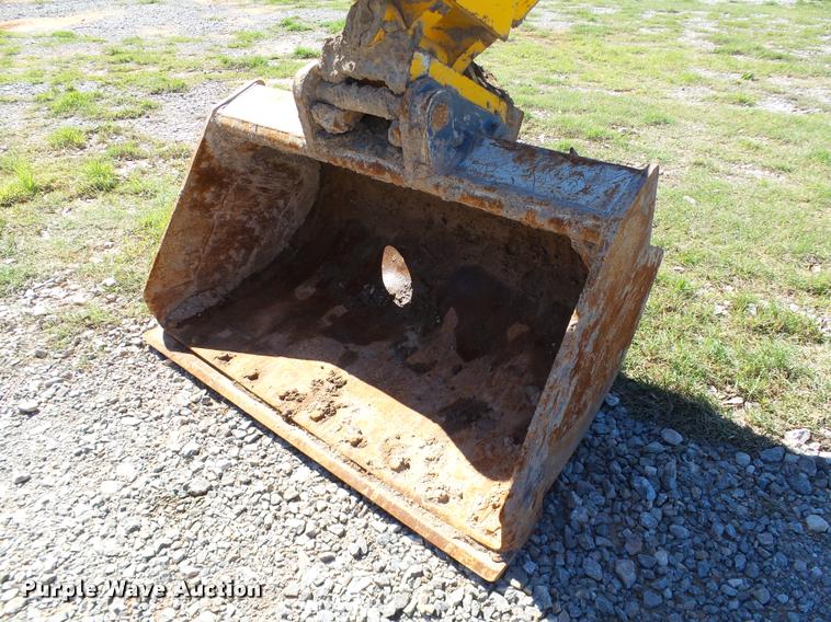 image for item DB4688 2002 Badger 1085D rubber tire excavator