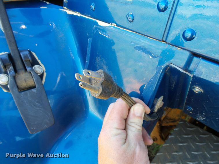 image for item DB4689 1993 International 9400 vacuum tank truck