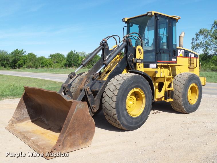 image for item DB4716 2001 Caterpillar IT28G wheel loader