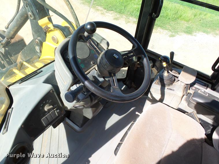 image for item DB4716 2001 Caterpillar IT28G wheel loader