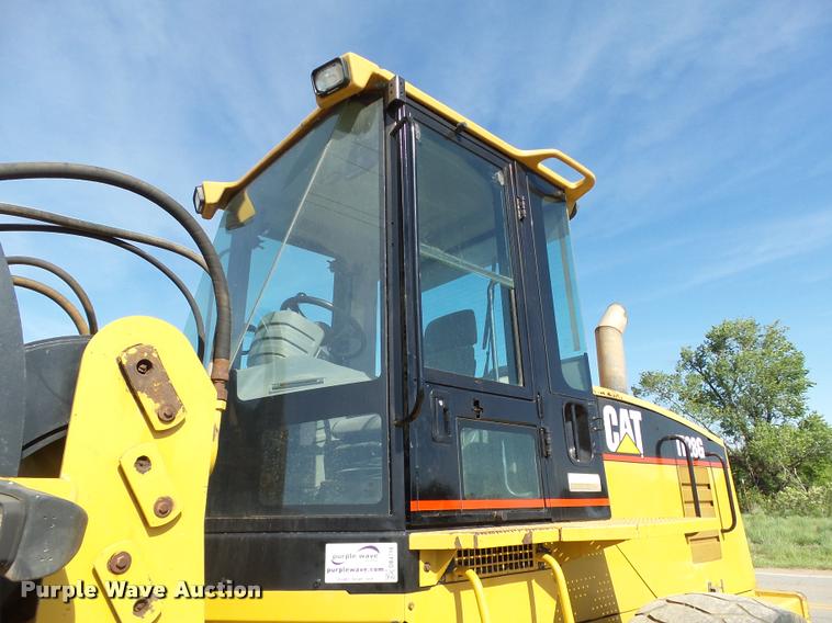 image for item DB4716 2001 Caterpillar IT28G wheel loader