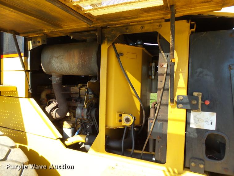 image for item DB4716 2001 Caterpillar IT28G wheel loader