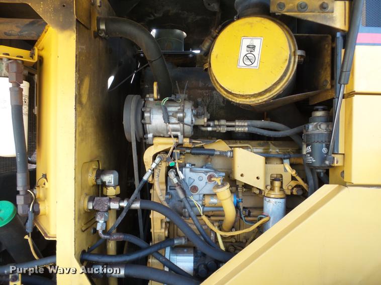image for item DB4716 2001 Caterpillar IT28G wheel loader
